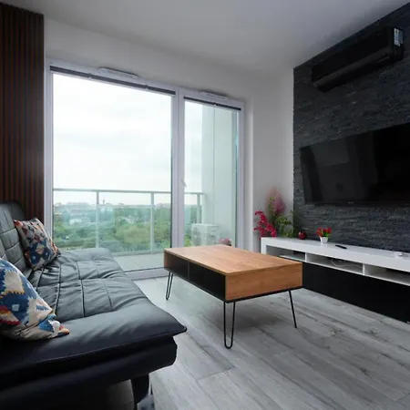 Apartment Komfortowy Z Balkonem I Parkingiem Wroclaw