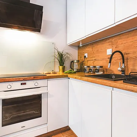 Apartment Komfortowy Z Balkonem I Parkingiem *