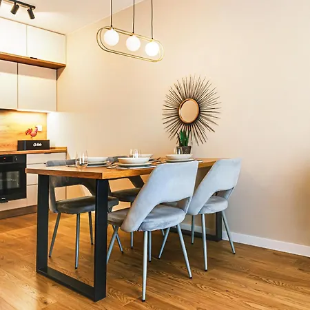 Komfortowy Z Balkonem I Parkingiem Apartamento *