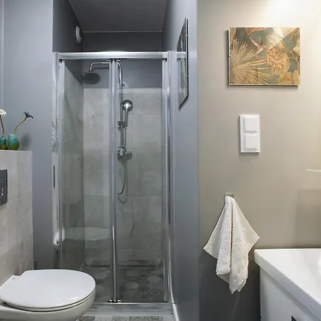 Komfortowy Z Balkonem I Parkingiem * Wrocław