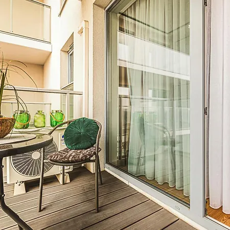 Komfortowy Z Balkonem I Parkingiem Apartment *