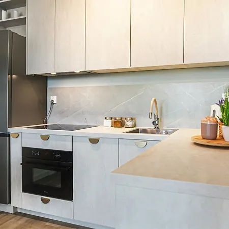 Komfortowy Z Balkonem I Parkingiem Apartment Breslau