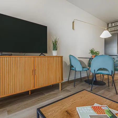 Apartment Komfortowy Z Balkonem I Parkingiem Wroclaw