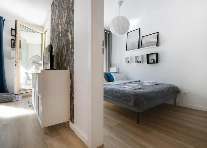 Komfortowy Z Balkonem I Parkingiem *