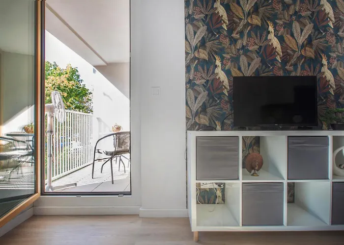 شقة Komfortowy Z Balkonem I Parkingiem فروتسواف