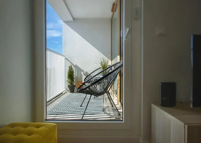 شقة Komfortowy Z Balkonem I Parkingiem