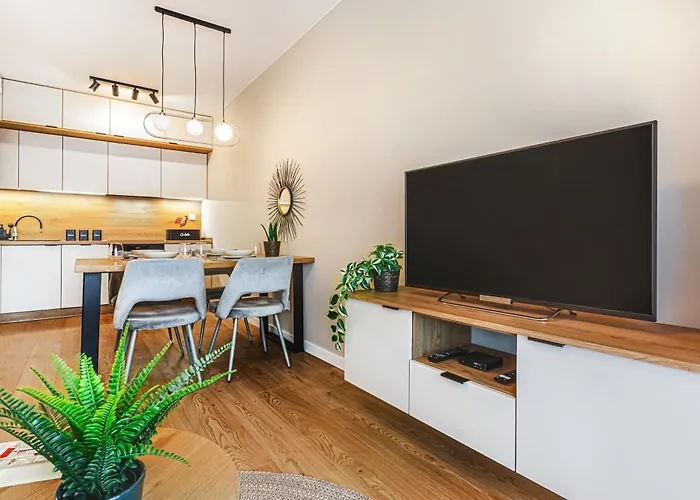 شقة Komfortowy Z Balkonem I Parkingiem