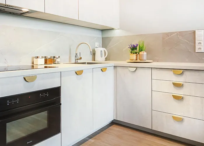 شقة Komfortowy Z Balkonem I Parkingiem *